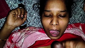 Desi Bhabhi Morning Blowjob - Big Natural Tits & Happy Ending Homemade