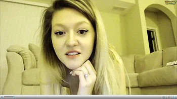 Hot Wife Hottie: Amateur, Blonde  Masturbation Porn