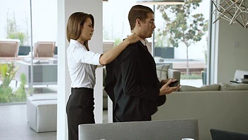 Xander Corvus drills bald pussy of hot Ally Tate