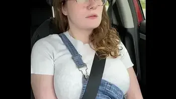 Nerdy Country Girl Rubs Herself in her Car