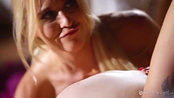 Sarah Taylor X Lola Sinn