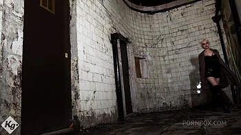 Euro Street Whore Makes A Back Alley Deal