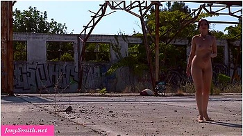 Has Locked Herself With A Timer Lock Padlock For A Bit Of Public Playtime - Jeny Smith