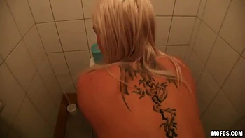 The Fat Bitch Getsfucked In The Parking Lot