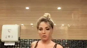 Underboob from sexy tiktok thot: Amateur, Blonde  Stripchat Porn