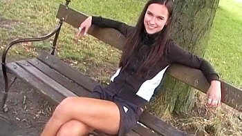 My girlfriend amateur oral in park