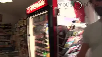 Titus lädt zu einer Party ein  -  Trailer  -  für mehr schaut bei Xvideo-Red ...