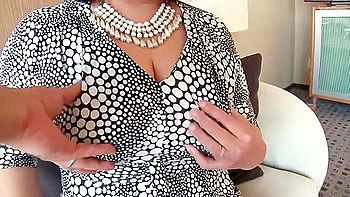 Curvy Mature Japanese Woman Cheating - Nakagawa Maiko