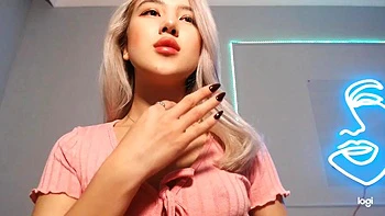 Sua: Blonde, Asian  Masturbation Porn