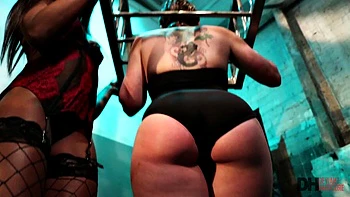 Sexy Ana Foxxx dominates thick sub Katie St. Ives