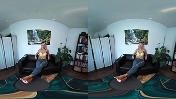 Gemeine Mitbewohnerin Lässt Dich Sperma Schlucken