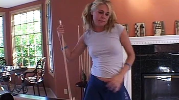 Close up teen chicks licking out pussy in POV lesbo scene