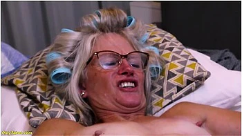 Squirting 68 Years Old Grandma Fist Fucked