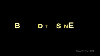 Bts: Mackenzie Is Back & So Is Her Balloon-Knot Featuring Mackenzie Mace With Filou Fitt