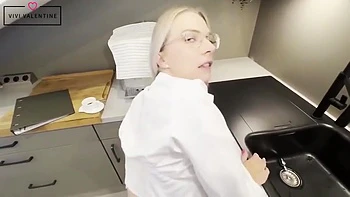 Analsex Gegen Beforderung Ich Buck Mich Hoch Ja With Vivi Vallentine