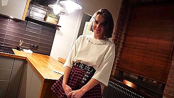 Russian Cleaner Girl Seduced To Clean Naked And Give Bj For Money