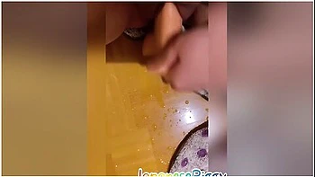 おてふかtィルトて遊んて潮吹き遊ひ... Play With A Dildo/i Put Out A Lot. Tide