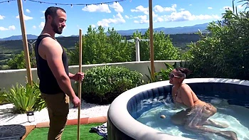 Jade fell in love with Anita... - Jacquie et Michel TV