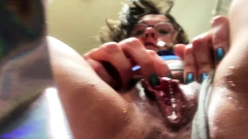 Evil Queen Sienna Stomps - Trapping You In My Smotherbox