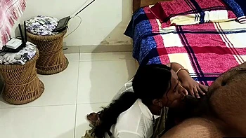 Horny Amateur Desi Indian Couple Having a Good Fuck