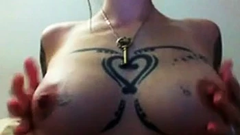 Pregnant Tattooed MILF on Webcam