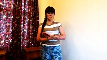 sydney harwin babysitter reluctanty calls you daddy