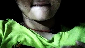 Showing boobs to her Customer- Randi Jayshree