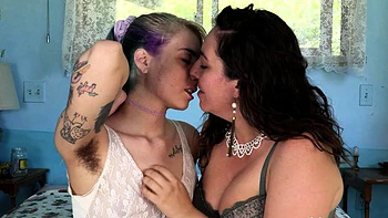 NAUGHTYNATURAL   Romance Couple