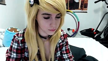 Amateur Blonde Teen Plays Solo with Toy Webcam Porn
