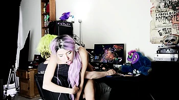 cute blonde amateur webcam teen showing