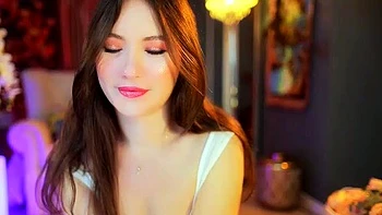 Amateur Webcam Teen Masturbates And Teases