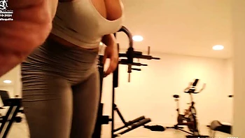 This large amateur cam girl has some very big boobs