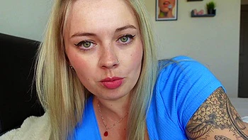 sexy amateur hot blonde teen show webcam