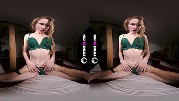 Zuzanna Erotic VR Connection Inside The Loft