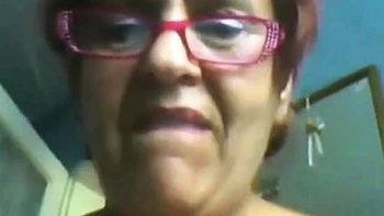 Sexy Senior's Webcam Show Amateur Granny's Exhibition!