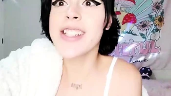 Gostas do meu corpo? Tenho uma surpresa quente para ti,