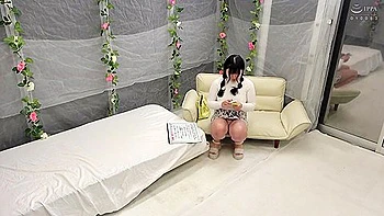 Escape From The Mm Van: A Female College Students 18+ String Of Friendships Project: Call A Friend And Use Her As A Substitute Within 30 Minutes To Escape From The Closed Room! Once The Time Limit Is Up, Get A Big Dick! 11: Even After Cumming, The Intense