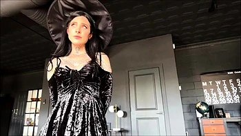 Awlivv - The Halloween Party