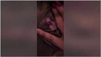 Uniqueen Peeing,farts And Licking My Jucie Off My Finger Come Taste It