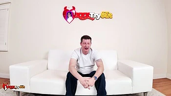 Gorgeous face fucking session with Natalie Brooks and Dave Dixon