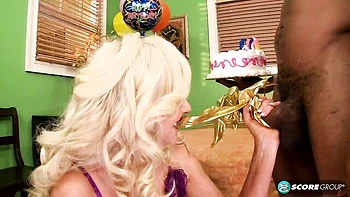 Good anal penetration with a big-boobed mature Summeran Winters