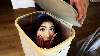 Athletic guy with a long wiener impaled a busty brunette Amber Summer