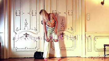 Blonde angel Cherry Kiss takes off her yellow panties on cam