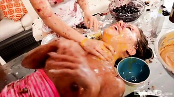 Sarah Vandella and Hope Howell are enjoying oral sex so much