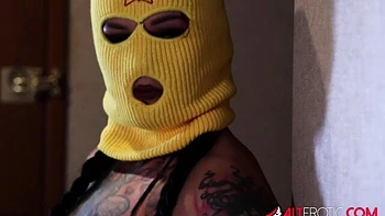 Leya and Sabien's tattooed women movie