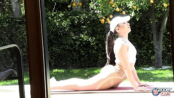 Watch superb Kasey Kei's clip