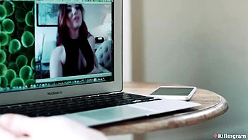 Beauteous Zoé Davis's big tits scene