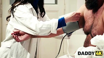 Neeo's hot brunette smut by Daddy4k