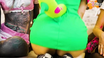 Noble Anuskatzz and Lily Lu's side fuck sex