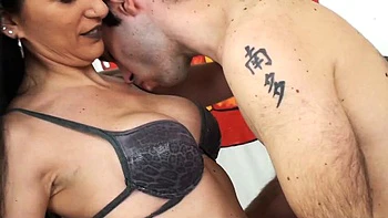 Intervista italiana scene with inviting Luna Dark from Spicy Lab